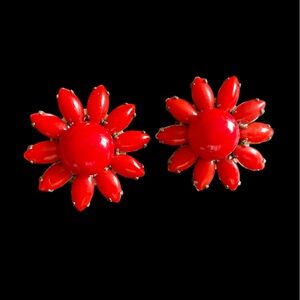 Vgt enamel Red Flower screw on retro 1960’s Earrings